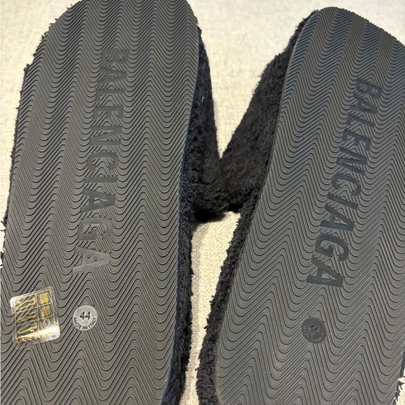 Balenciaga Furry Shearling Slide Sandals Slippers - Picture 5 of 5